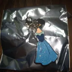 ディズニープリンセス　シークレットチャーム　アリエル　町娘ドレス