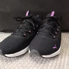 PUMA レディース スニーカー ブラック ピンク 24.0