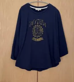 ドルマンスリーブカットソー 文字プリント ネイビー