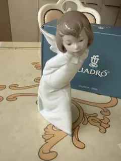 LLADRO　リヤドロ　天使の考えごと　(わかってきたぞ)