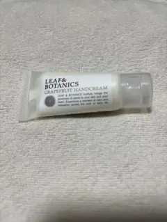 更に値下げ⭐︎LEAF & BOTANICS グレープフルーツハンドクリームのサムネイル