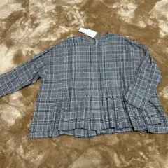 新品　Cotton House Aya リネン混タックたっぷりプルオーバーのサムネイル
