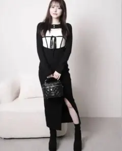 LIP SERVICE デコルテオープンバイカラーリボンニットワンピース　新品