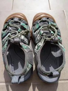 KEEN キッズサンダル 22.5cm グリーン系