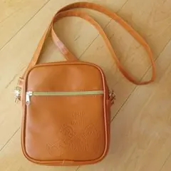 SALE　Disney　チップとデール エンボス　ショルダーバッグ
