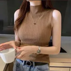 ノースリーブ　ニット　モカ