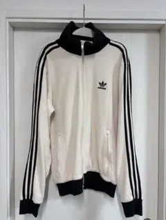 adidas トラックジャケット ワッフル素材 アイボリー×ブラック