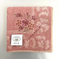 LAURA ASHLEY　タオルハンカチ　ピンク　シルク　花　大人　ブランド