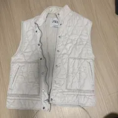 ZARAダウンベスト