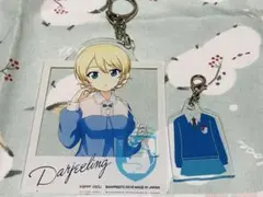 ガールズ＆パンツァー アクリルキーホルダー ダージリン | Mercari