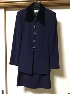 女性スーツ　つけエリ付き