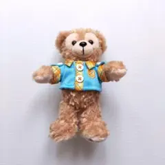 ダッフィー ぬいぐるみバッジ ブルーシャツ