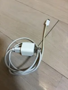 Lightningケーブルと充電器セット