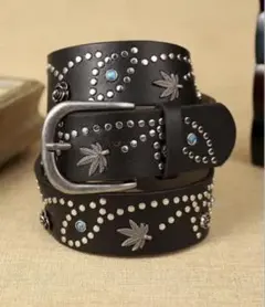 スタッズ装飾のレザーベルト　y2k スケーターファッション　メンズ　レディース