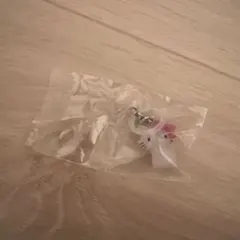 ハローキティ めじるしアクセサリー チャーミーキティ