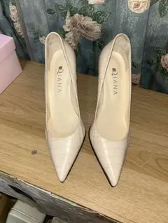 DIANA ベージュ クロコダイル風 ハイヒール 23.5cm