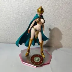 ☆　pop　ワンピースフィギュア　レベッカ　破損有り　☆