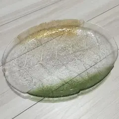 ガラス製 お皿 緑 グリーン オレンジ 葉っぱ模様