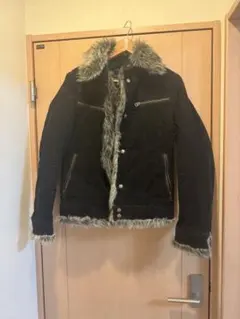 専用ファー付き黒ジャケット