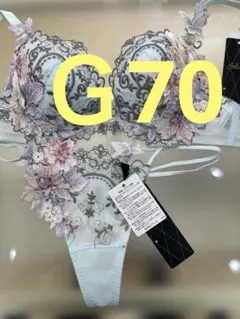 Salut サルート 上下セット D70M 19G おやゆび姫 店舗限定 GY Salut サルート 上下セット D70M 19G おやゆび姫 店舗限定 GY - メルカリ