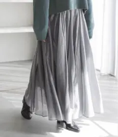 a　part　by　シアーボリュームスカート