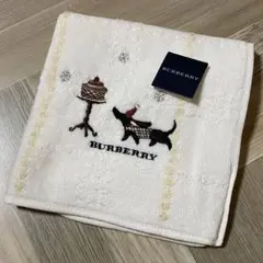 匿名配送＊バーバリー　タオルハンカチ　オフホワイト　犬　刺繍　冬　クリスマス