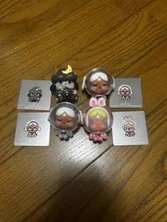 POPMART CRYING to THE MOON クライベイビー　mini