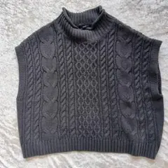 SUREVE シュリーブ グレー ケーブル編み タートルネック ニットベスト M