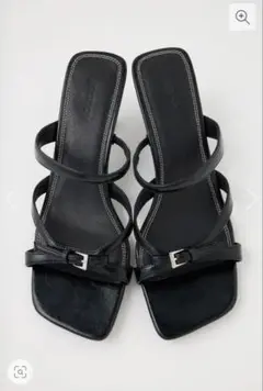 完売品　マウジー　TINY BELTED サンダル　ブラック moussy