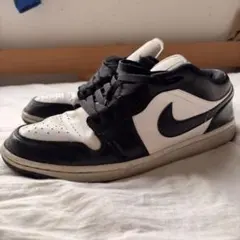 【大特価】Nike Air Jordan 1 ブラック/ホワイト