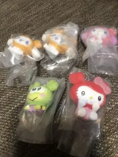 twice サンリオガチャガチャ
