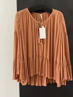 【新品】トゥモローランド オレンジ フリルデザイン ブラウス
