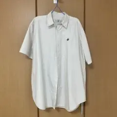 ボタンダウンシャツ