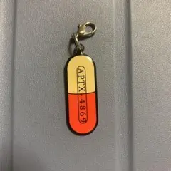 名探偵コナン　APTX4869 キーホルダー