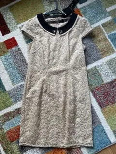 刺繍入りベージュ半袖ワンピース