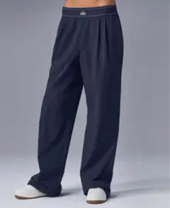Alo Yoga（アロヨガ） パンツ ボトムス トラウザー ネイビー サイズS