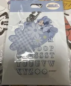 ディズニーストア　ステッカー付キーチェーン　ミニーマウス