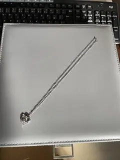 シルバー ハート型 ネックレス クリスタル付き