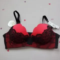 新品♥エメフィール♥c75♥レースデザイン 赤と黒 ブラジャー