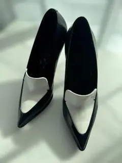 CELINE セリーヌ バイカラー パンプス ブラック×ホワイト　36.5のサムネイル