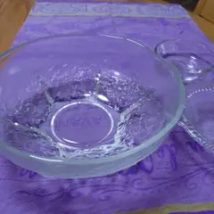 大きめガラスボウルとおまけつき小皿2枚　美品　新品　昭和レトロ