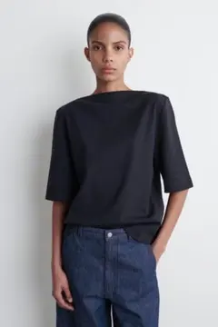 COS ネイビー ボートネック 半袖Tシャツのサムネイル