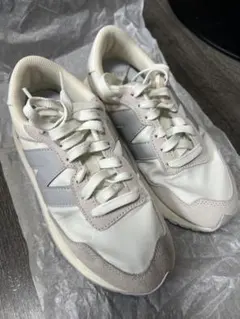 New Balance 237 ホワイト/グレー