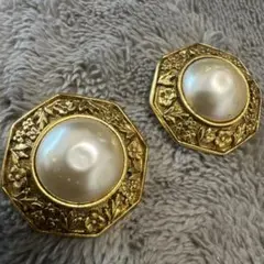 シャネル フラワー モチーフ イヤリング ゴールド メッキ フェイクパール