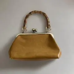 ハンドバッグ　がま口タイプ