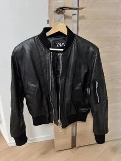 ZARA フェイクレザーボンバージャケット