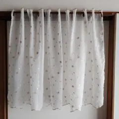 花柄刺繍ビーズ付きカフェカーテンのサムネイル