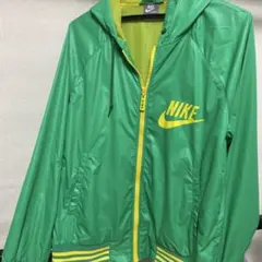 NIKE ナイロンパーカー　グリーン Mのサムネイル