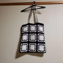 ニコアンド　黒白グラニースクエアショルダーバッグ