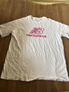 New Balance Tシャツ ホワイト ピンクロゴ